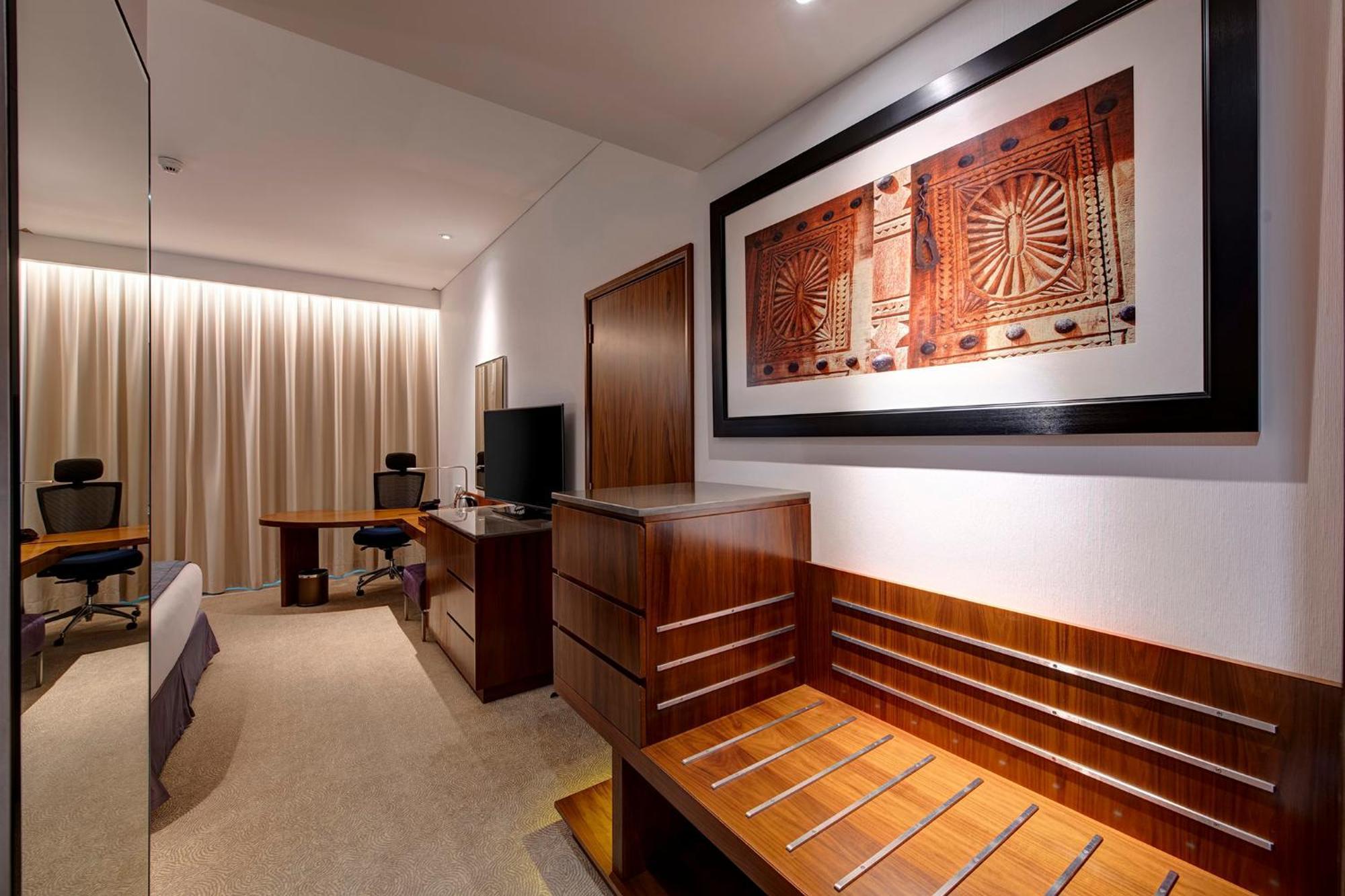 Hotel Crowne Plaza Ocec By Ihg